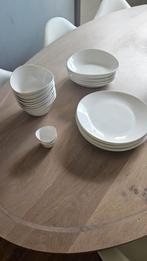 IKEA Skyn Servies - 22 Delig, Huis en Inrichting, Keuken | Servies, Ophalen, Keramiek, Zo goed als nieuw, Bord(en)