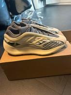 Yeezy 700 v3 salt fade nooit gedragen extra veters, Nieuw, Ophalen of Verzenden