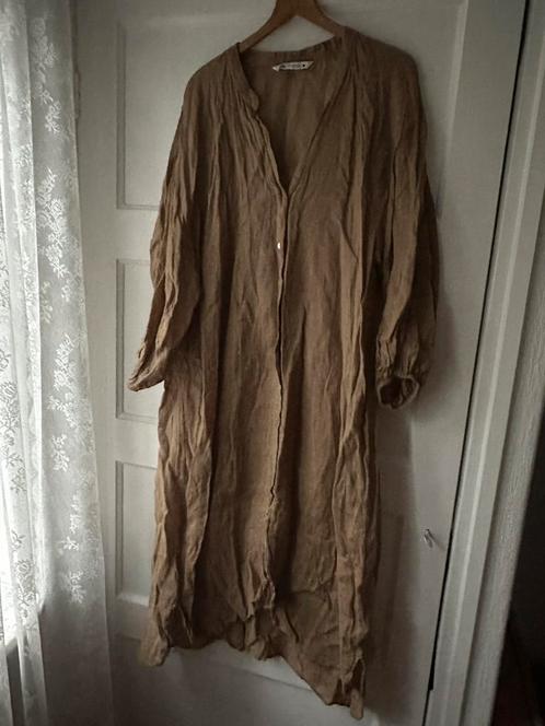Chique zand beige linnen doorknoop jurk Zara maat XXL, Kleding | Dames, Jurken, Zo goed als nieuw, Maat 42/44 (L), Beige, Onder de knie