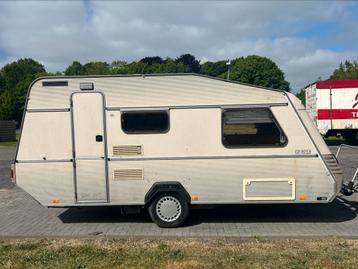 Kip caravan 45 tlb  bouwjaar 1991 inc stapelbed  beschikbaar voor biedingen