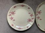 Vintage servies met roze bloemen, Antiek en Kunst, Antiek | Servies los, Ophalen of Verzenden