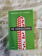 De Verhuizing - Roanne van Voorst (M34), Ophalen of Verzenden, Nieuw, Nederland