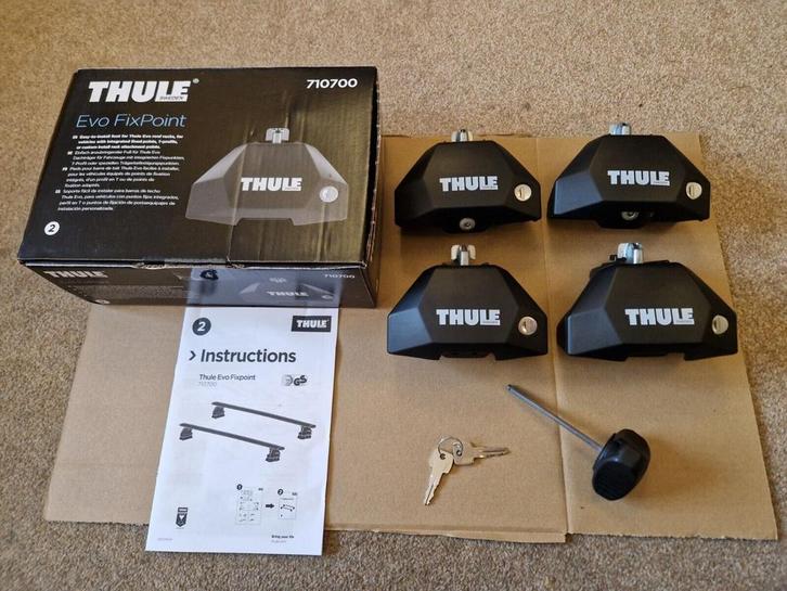 Thule 7107 Fixpoint Voetenset, Auto diversen, Dakdragers, Zo goed als nieuw, Ophalen of Verzenden