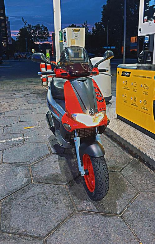 Gilera Runner SP Pro 125cc 172cc A1 dd dg, Fietsen en Brommers, Scooters | Piaggio, Zo goed als nieuw, Overige modellen, Tweetakt