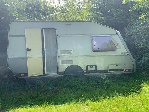 Retro kip 44 caravan, Caravans en Kamperen, Caravans, Particulier, tot en met 2, 750 - 1000 kg, Rondzit, Kip, Omvormbare zithoek