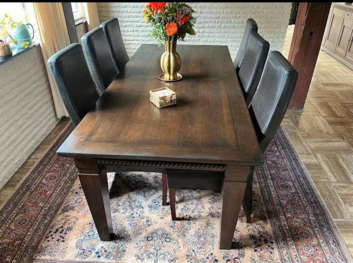 NU COMPLEET €50!! Eettafel koloniaal met 6 lederen stoelen, Huis en Inrichting, Complete eetkamers, Zo goed als nieuw, Ophalen