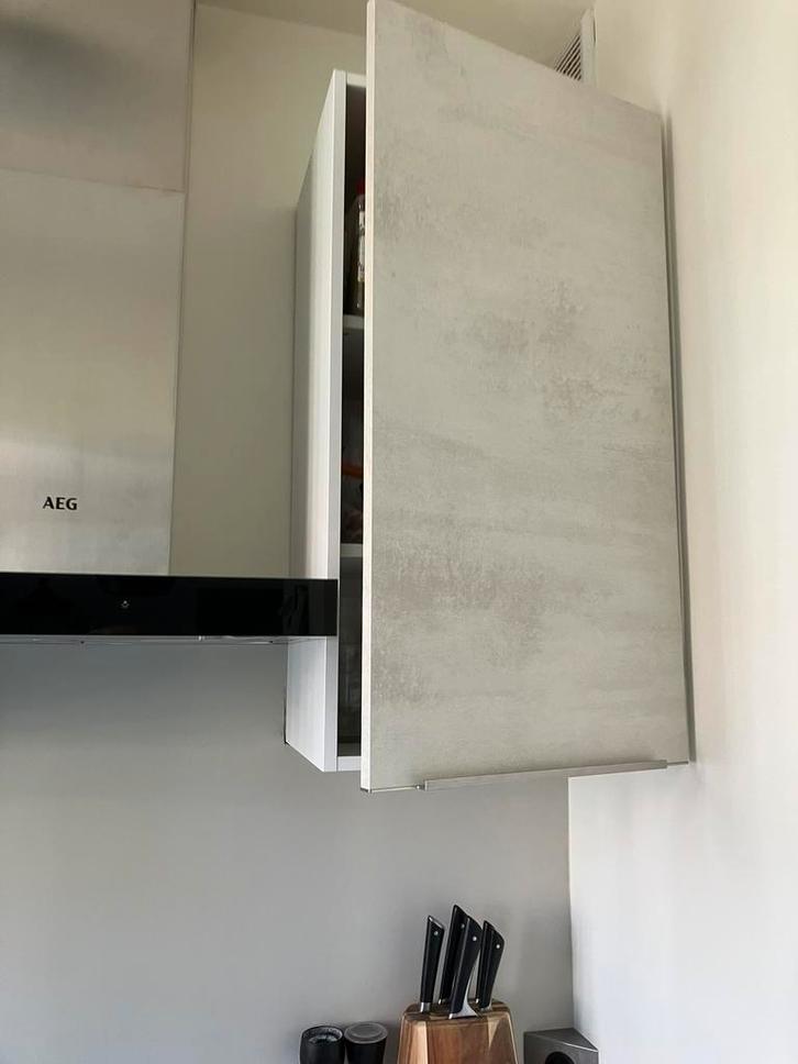 Nobilia keukenkastje (kleur: betonwit), Huis en Inrichting, Keuken | Keukenelementen, Nieuw, Minder dan 100 cm, Minder dan 50 cm