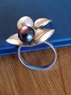 Zilveren dames ring met twee zoetwaterparels, Sieraden, Tassen en Uiterlijk, Ringen, Ophalen of Verzenden, Zo goed als nieuw, 17 tot 18