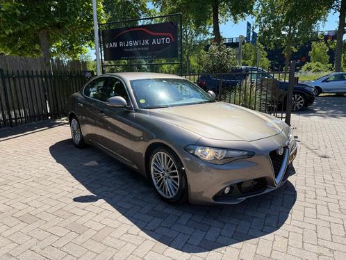 Alfa Romeo Giulia 2.2 Eco Business Super Camera Leder Dealer, Auto's, Alfa Romeo, Bedrijf, Te koop, Giulia, ABS, Airbags, Airconditioning