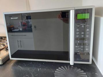 Sharp combie magnatron (groot) beschikbaar voor biedingen
