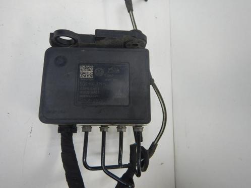 VW Golf 7 GTE ABS Pomp (Hydraulic Unit Connector) 5Q0907379N, Auto-onderdelen, Remmen en Aandrijving, Volkswagen, Gebruikt, Ophalen of Verzenden