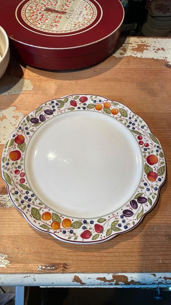 Gien LES TARTES taartschaal, Huis en Inrichting, Keuken | Servies, Zo goed als nieuw, Bord(en), Overige stijlen, Ophalen of Verzenden