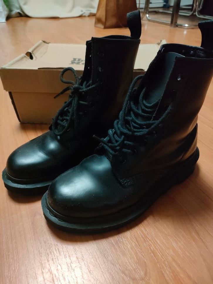 Dr. Martens 1460 Mono Black Smooth. Maat 37, Kleding | Dames, Schoenen, Zo goed als nieuw, Lage of Enkellaarzen, Zwart, Ophalen of Verzenden