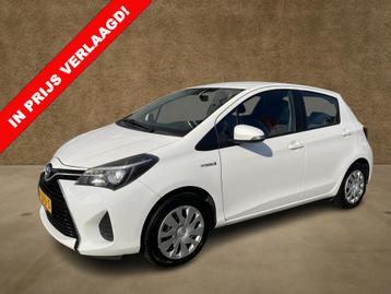 Toyota Yaris 1.5 Hybrid Aspiration Xenon verlichting | Camer beschikbaar voor biedingen