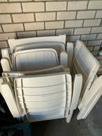 4 tuinstoelen &1 ligstoel, Ophalen, Zo goed als nieuw, Kunststof