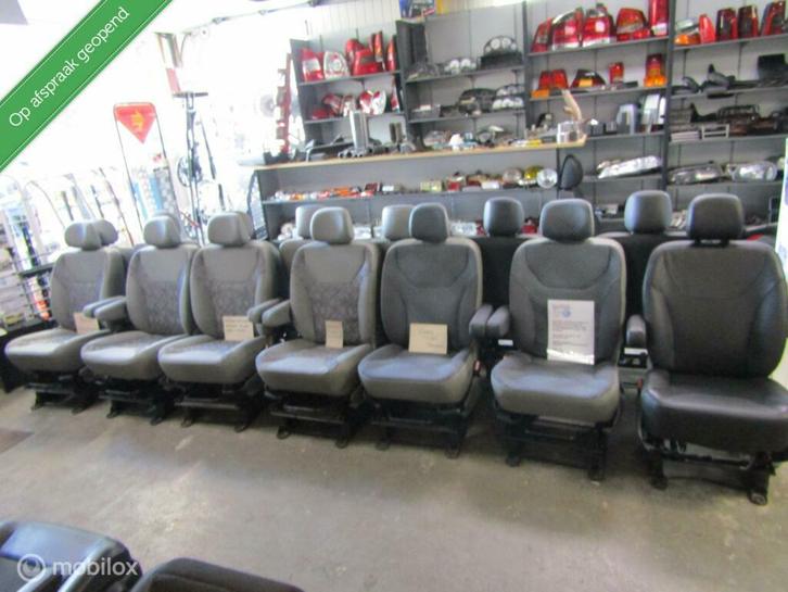 Stoel stoelen + armleuningen  Opel Vivaro bj 2001 tm 2014, Auto-onderdelen, Interieur en Bekleding, Opel, Gebruikt, Ophalen of Verzenden