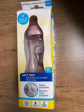 Roze difrax fles easy grip beschikbaar voor biedingen
