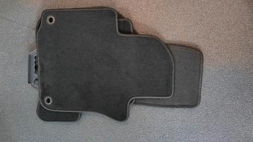 Set vloermatten VW Golf 4 beschikbaar voor biedingen