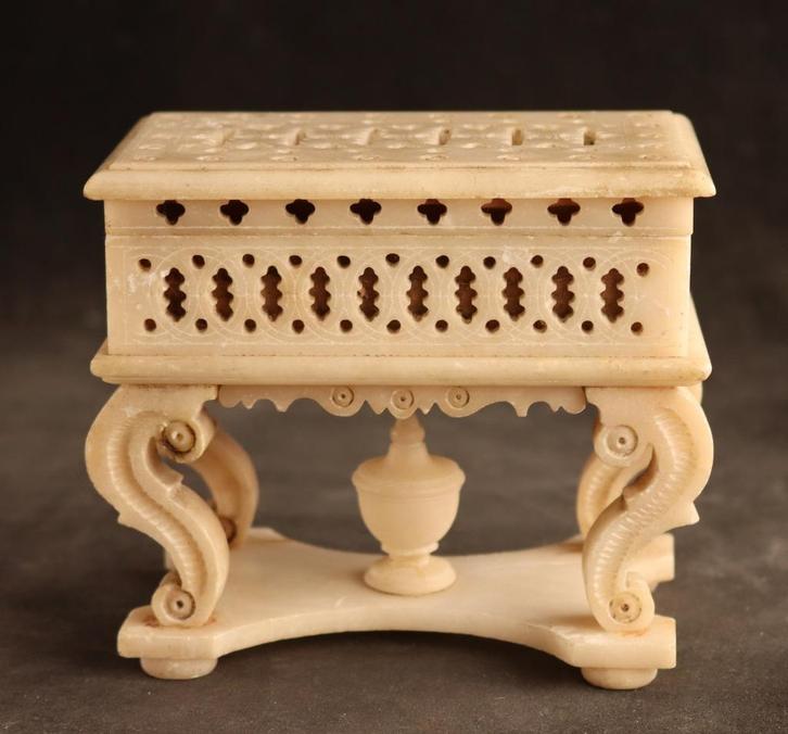 Antiek albasten bijouteriekistje, Antiek en Kunst, Antiek | Woonaccessoires, Verzenden