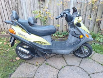 Te koop Kymco Dink 50 2t  beschikbaar voor biedingen