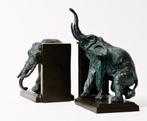 Paar bronzen boekensteunen met olifanten door Ary Bitter, Ophalen of Verzenden, Brons