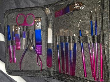 Galaxy luxe pedicure nagelknipper set 18 stuks beschikbaar voor biedingen