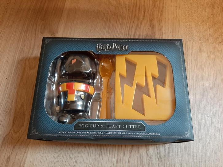 Harry potter egg cup toast cutter egg spoon, Verzamelen, Harry Potter, Ophalen of Verzenden