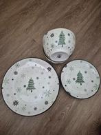 Kerst servies 18 delig te koop, Huis en Inrichting, Ophalen, Zo goed als nieuw, Bord(en), Overige stijlen