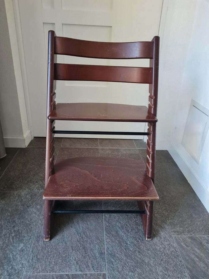Triptrap meegroeistoel - walnoot kleur, Kinderen en Baby's, Kinderstoelen, Gebruikt, Meegroeistoel, Ophalen