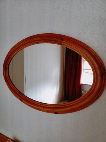 Spiegel ovaal grenen  beschikbaar voor biedingen