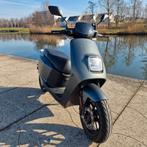 IVA NCE Pro Elektrische Scooter Matgroen - Zo goed als nieuw, Fietsen en Brommers, Scooters | Overige merken, Maximaal 45 km/u
