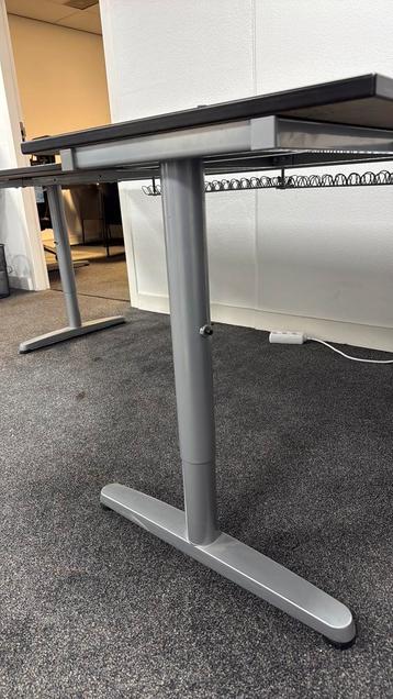 IKEA Galant Hoekbureau 200x120cm - Verstelbaar - afbeelding 3