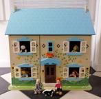 Houten poppenhuis inclusief inrichting, Ophalen, Gebruikt