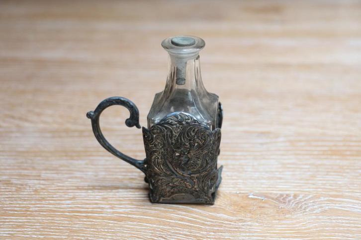 prachtig verzilverd flessenhoudertje uit 1950, Gero90, Antiek en Kunst, Antiek | Goud en Zilver, Ophalen of Verzenden