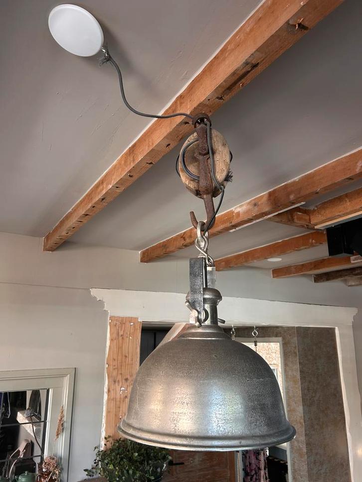 Stoere industriële hanglamp., Huis en Inrichting, Lampen | Hanglampen, Zo goed als nieuw, Minder dan 50 cm, Hout, Ophalen