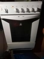 Indesit Gasfornuis met oven - Vrijstaand, Witgoed en Apparatuur, Fornuizen, Gebruikt, 60 cm of meer, Gas, Vrijstaand
