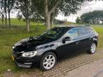 Volvo V60 D2 115pk Start/stop Powershift 2014 Zwart, 4 cilinders, Zwart, Diesel, Particulier