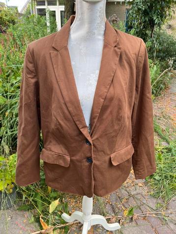 Bruine blazer maat 44 Yessica beschikbaar voor biedingen