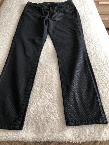 Angels skinny broek, zwart maat 42/44.  beschikbaar voor biedingen