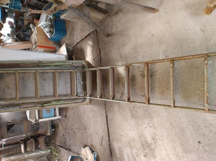 Oude flizo trap +-260 hoog, Doe-het-zelf en Verbouw, Ladders en Trappen, Zo goed als nieuw, 2 tot 4 meter, Ophalen