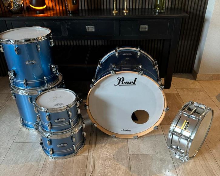 Prachtige nieuwe Pearl Masters Maple complete shellset, Muziek en Instrumenten, Drumstellen en Slagwerk, Zo goed als nieuw, Pearl