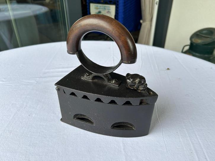 Antiek Gietijzeren Kolen Strijkijzer, Antiek en Kunst, Antiek | Emaille, Ophalen of Verzenden