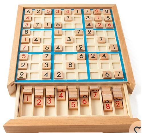 Sudoku spel van hout ,nieuw, Hobby en Vrije tijd, Gezelschapsspellen | Bordspellen, Nieuw, Een of twee spelers, Ophalen of Verzenden