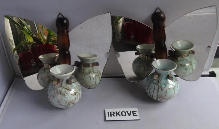 VLINDERS WANDSPIEGEL MET VAASJE ! * Antiek *, Antiek en Kunst, Curiosa en Brocante, Verzenden