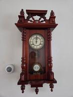 Antieke Houten Wandklok met Slinger, Antiek en Kunst, Ophalen