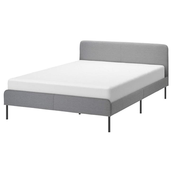 SLATTUM Bed 140x200 IKEA, Huis en Inrichting, Slaapkamer | Bedden, Zo goed als nieuw, Tweepersoons, 140 cm, 200 cm, Stof, Blauw