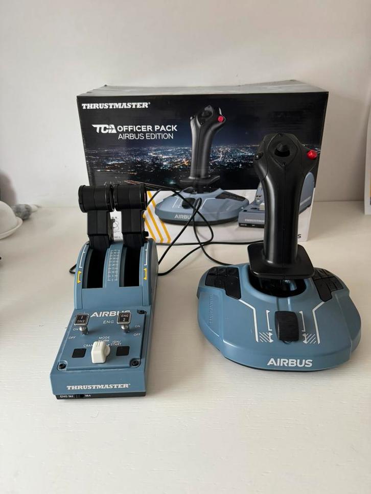 Thrustmaster airbus tca first officer pack, Computers en Software, Joysticks, Zo goed als nieuw, Ophalen of Verzenden