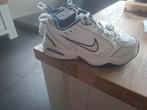Nike Monarch IV sneakers maat 39, Ophalen of Verzenden, Zo goed als nieuw, Wit