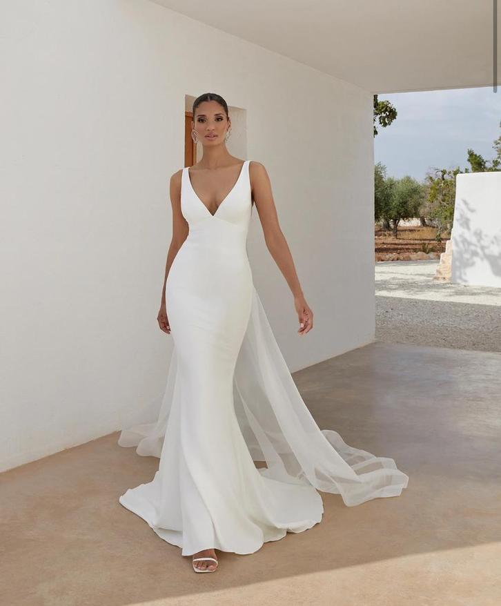 Elegante witte trouwjurk Alba Adore Justin Alexander, Kleding | Dames, Trouwkleding en Trouwaccessoires, Zo goed als nieuw, Trouwjurk