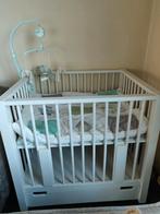 BABYBOX WIT MET KUSSEN EN MUZIEKMOBIEL, Kinderen en Baby's, Boxen, Ophalen of Verzenden, Gebruikt